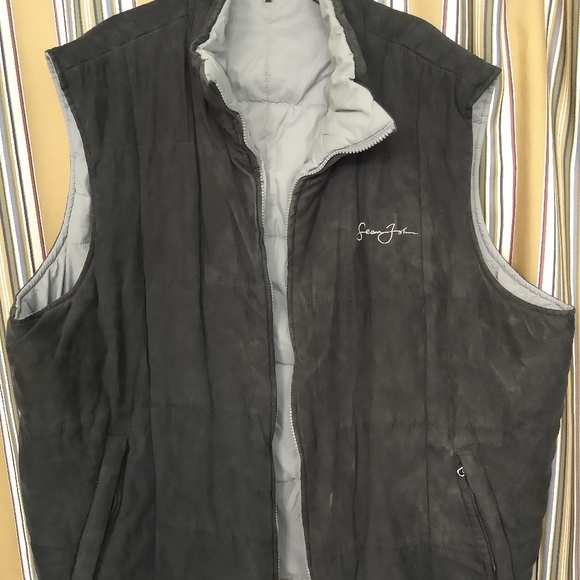 Sean John Big and Tall reversible vest. - Picture 4 of 4